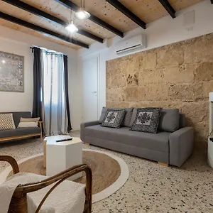 https://old-town-beauty-2.in-sardinia.net
